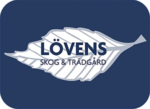 Lövens skog & trädgård finns på tollarp.biz